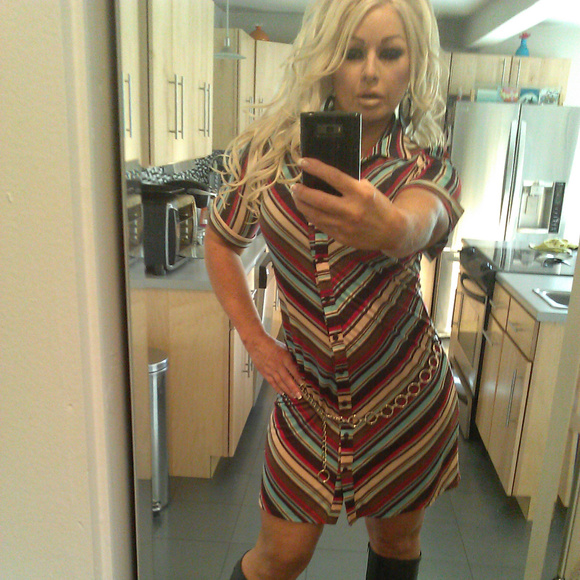 Meet your Posher, Debbie - Picture 1 of 1